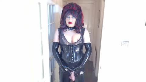 Snapshot of candi_smokes chatting on April 17, 12:52 pm candi smokes online show from April 17, 12:52 pm