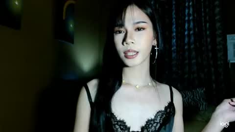 Snapshot of candice_xxx chatting on June 3, 11:57 am candice_xxx online show from June 3, 11:57 am
