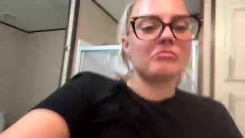 candicewlahna online show from September 14, 5:17 am