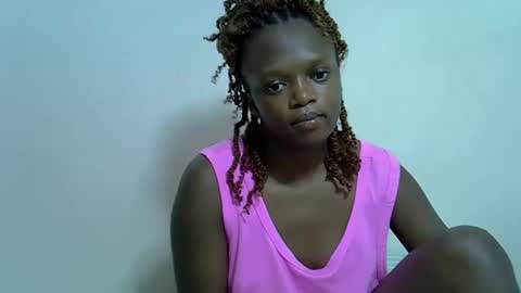 Snapshot of candiemaya chatting on October 6, 9:56 pm candiemaya online show from October 6, 9:56 pm