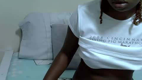 Snapshot of candiemaya chatting on October 11, 7:40 am candiemaya online show from October 11, 7:40 am