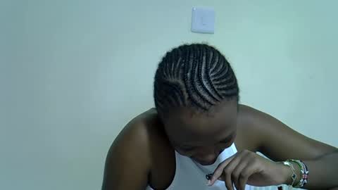 candiemaya online show from March 29, 9:53 am