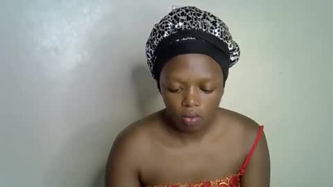 candiemaya online show from April 11, 5:34 am