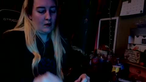 Candi online show from August 3, 2:54 am