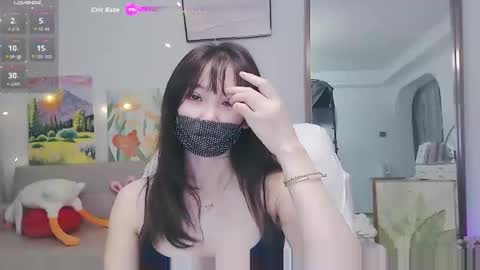 candy8998 online show from April 18, 10:43 pm