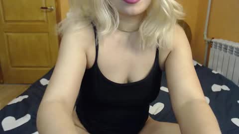 Snapshot of candy_9797 chatting on February 28, 3:57 pm Candy online show from February 28, 3:57 pm