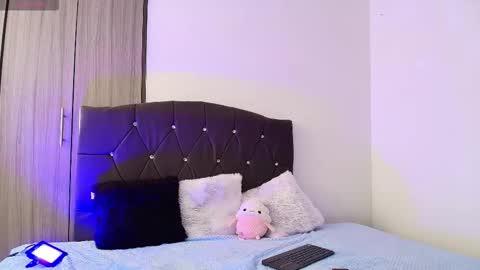 candy_blissx online show from September 22, 11:45 am