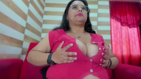 Candy  Brown online show from December 11, 3:47 pm