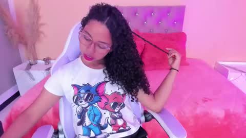 Candy online show from October 29, 7:04 pm