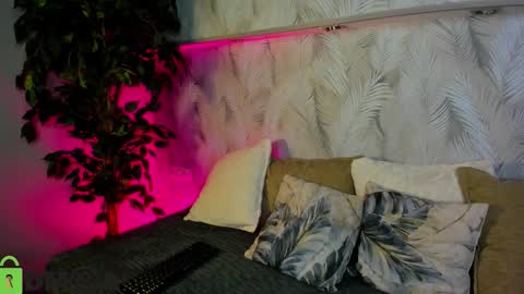 Snapshot of candy_cansew chatting on October 27, 1:09 am Candy online show from October 27, 1:09 am