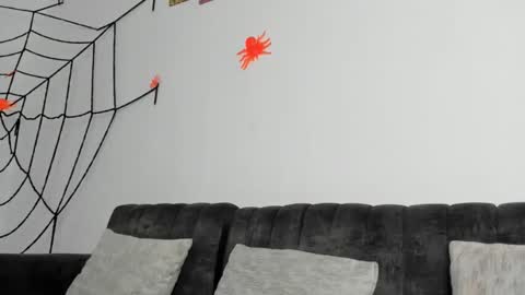 Snapshot of candy_cumyy1 chatting on October 18, 8:04 am candy_cumyy1 online show from October 18, 8:04 am