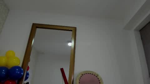 Snapshot of candy_eyes_ chatting on June 23, 11:19 am candy eyes online show from June 23, 11:19 am