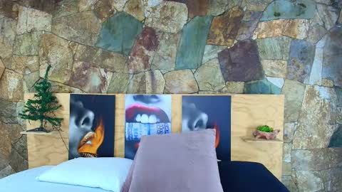 Jolie online show from December 22, 8:39 pm