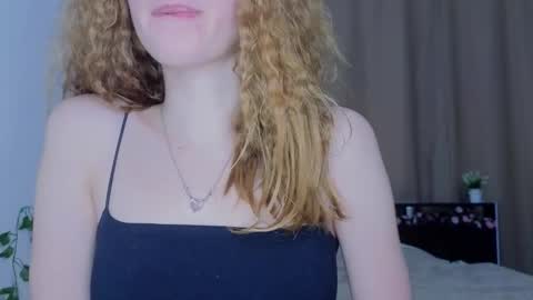 candy_flosse online show from October 7, 8:22 am