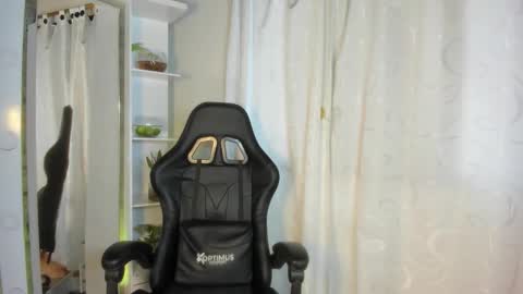 Nickol online show from September 18, 9:39 pm