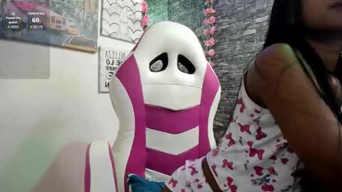 candy_kiss__ online show from November 5, 9:48 pm