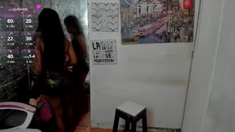 Snapshot of candy_kiss__ chatting on August 5, 9:06 pm candy_kiss__ online show from August 5, 9:06 pm