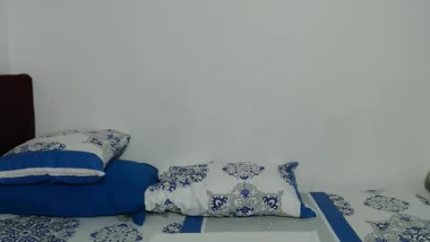 candy online show from April 19, 11:40 pm