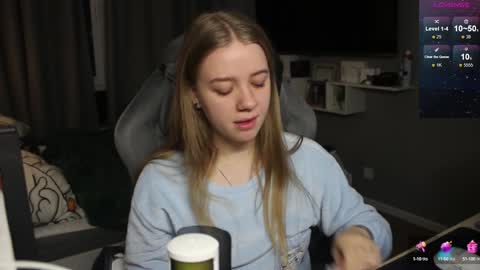 Megan online show from December 9, 4:37 pm