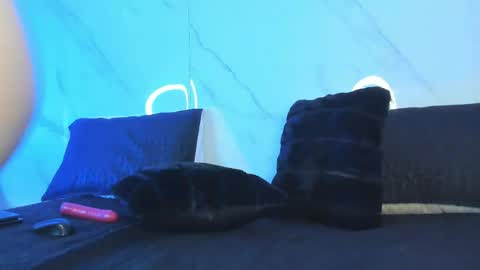 Candy plus online show from April 16, 9:39 pm