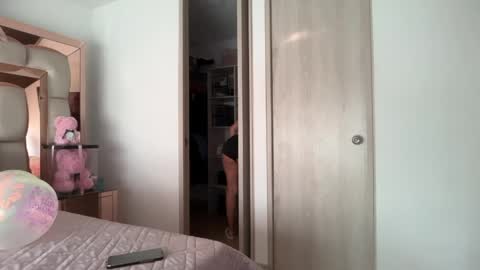 samantha online show from April 10, 8:24 pm