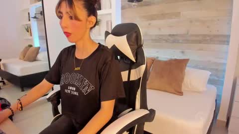 CANDY online show from December 22, 7:22 pm