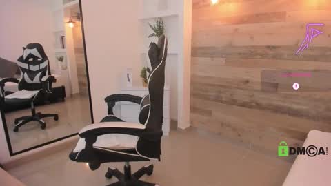 CANDY online show from February 26, 7:35 pm