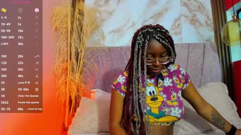 Snapshot of candy_williamss chatting on May 22, 8:14 pm cataleya online show from May 22, 8:14 pm