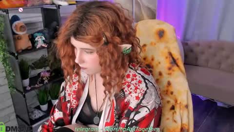 Snapshot of candy_yeah chatting on May 19, 1:56 am Mary online show from May 19, 1:56 am