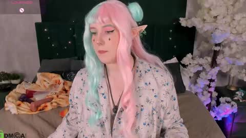 Snapshot of candy_yeah chatting on May 22, 1:13 am Mary online show from May 22, 1:13 am