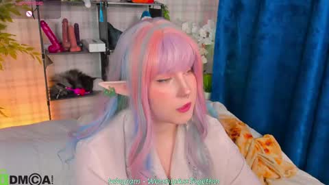 Snapshot of candy_yeah chatting on May 25, 1:11 am Mary online show from May 25, 1:11 am