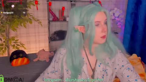 Snapshot of candy_yeah chatting on June 8, 1:28 am Mary online show from June 8, 1:28 am