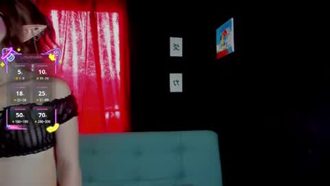 Snapshot of candycloud__ chatting on June 15, 6:10 pm Mila online show from June 15, 6:10 pm
