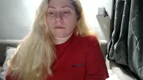 Snapshot of candycream74 chatting on February 9, 6:26 pm Laura online show from February 9, 6:26 pm