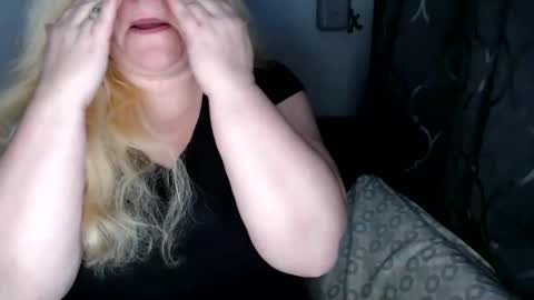 Snapshot of candycream74 chatting on March 9, 11:58 am Laura online show from March 9, 11:58 am