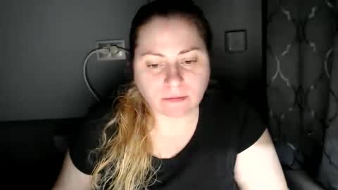 Snapshot of candycream74 chatting on September 27, 8:47 pm Laura online show from September 27, 8:47 pm