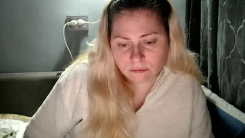 Snapshot of candycream74 chatting on October 9, 3:43 pm Laura online show from October 9, 3:43 pm