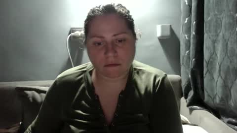 Snapshot of candycream74 chatting on November 10, 6:18 pm Laura online show from November 10, 6:18 pm