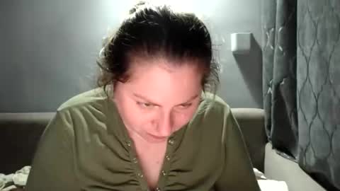 Snapshot of candycream74 chatting on November 11, 6:30 pm Laura online show from November 11, 6:30 pm