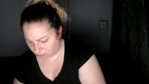 Snapshot of candycream74 chatting on November 18, 1:04 pm Laura online show from November 18, 1:04 pm