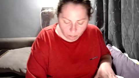 Laura online show from April 23, 7:05 pm