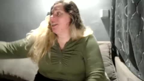 Snapshot of candycream74 chatting on April 26, 5:54 pm Laura online show from April 26, 5:54 pm