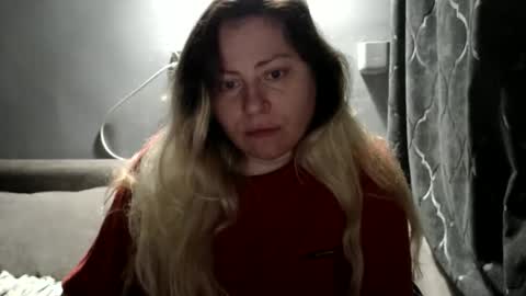 Snapshot of candycream74 chatting on May 10, 6:24 pm Laura online show from May 10, 6:24 pm