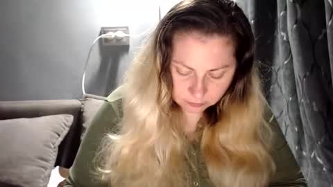 Snapshot of candycream74 chatting on May 22, 6:35 pm Laura online show from May 22, 6:35 pm