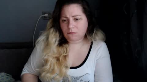 Snapshot of candycream74 chatting on May 24, 7:24 am Laura online show from May 24, 7:24 am