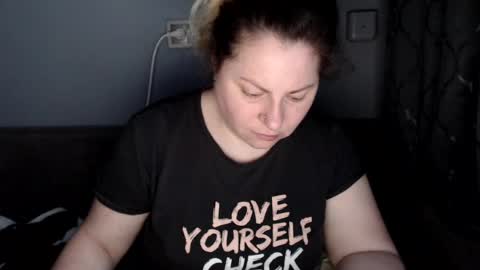 Laura online show from June 28, 1:28 pm