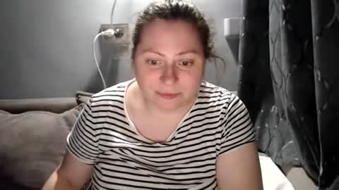 Laura online show from July 22, 5:38 pm