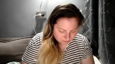 Laura online show from July 24, 7:34 pm