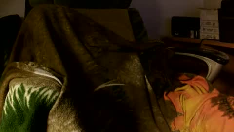 Snapshot of candycum321 chatting on April 15, 5:03 am candycum321 online show from April 15, 5:03 am