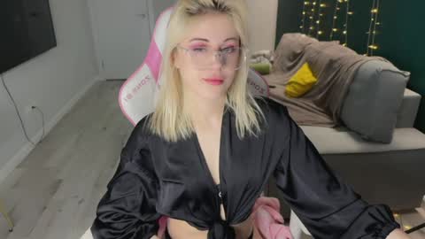 You can call me HH online show from March 27, 5:45 pm